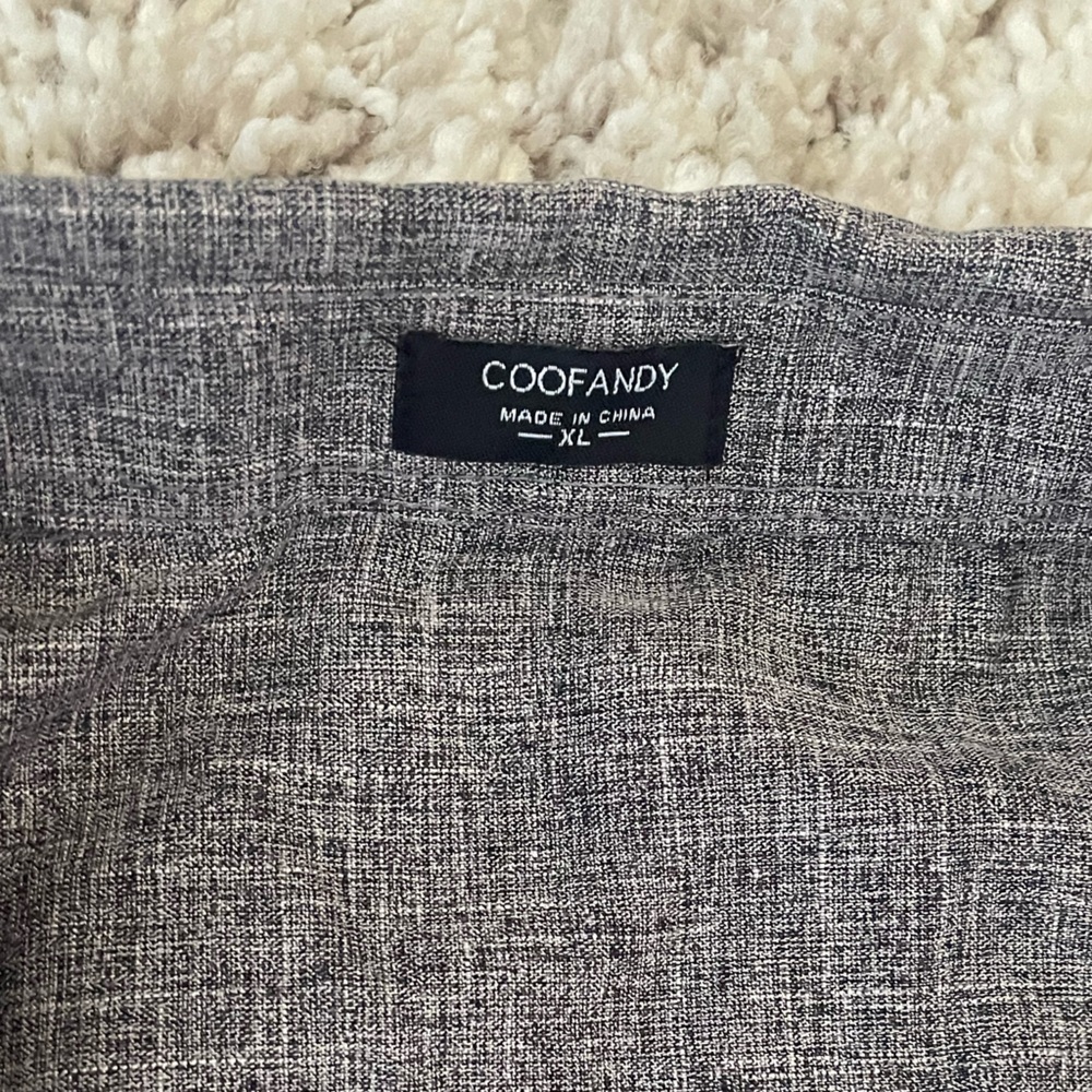 Amazon Gray Button-Up Shirt - Picture 2 of 2